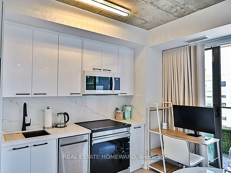 32 Camden St #706 — Photo 13