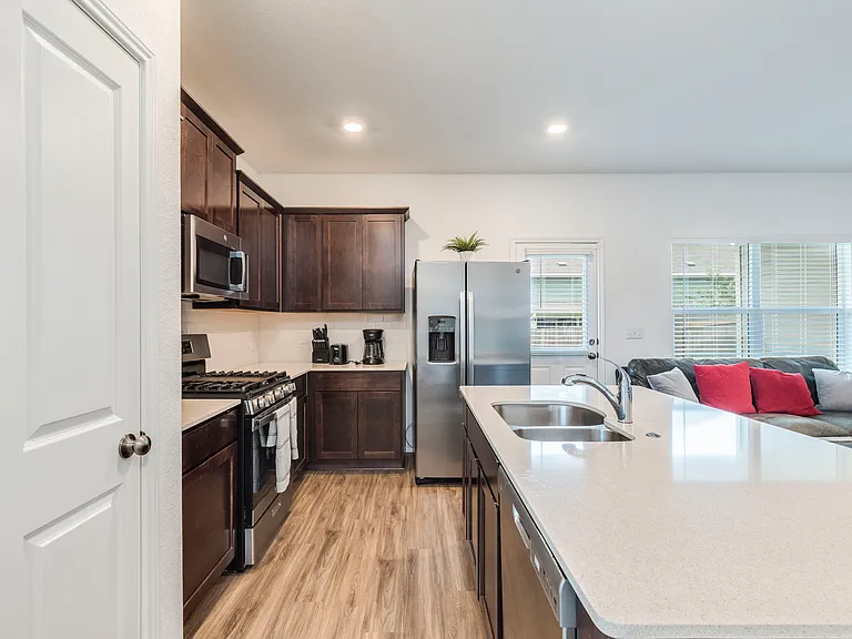 7117 Dancing Wind Ln — Photo 4