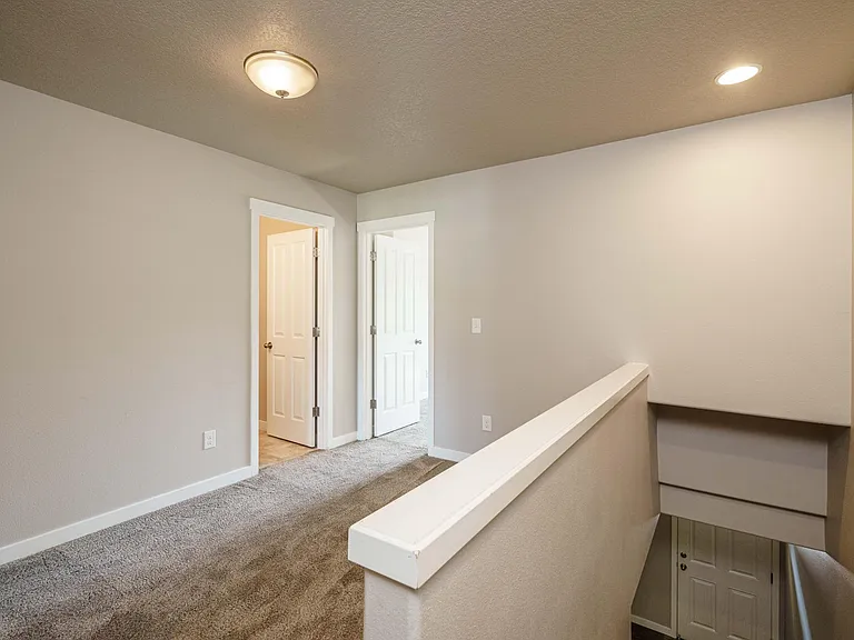 10912 NE 8th Cir — Photo 18