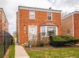 7449 N California Ave, Chicago, IL