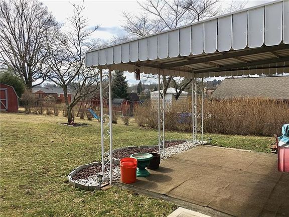 4th image of 661 Charlotte Dr