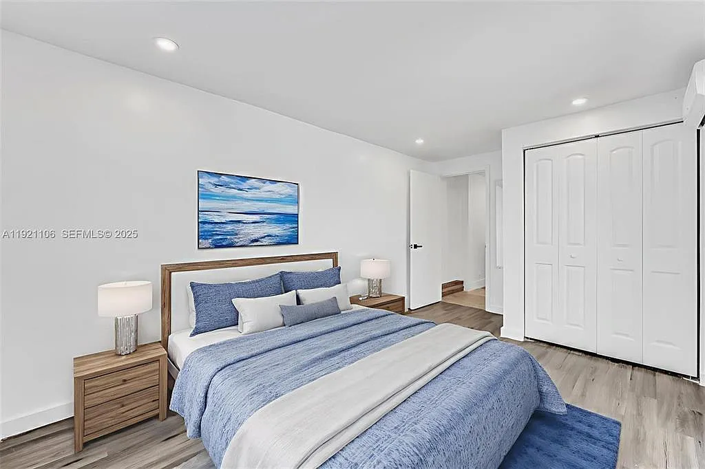 1 bed, 1.0 bath, 250 sqft, $1,200 — Photo 2