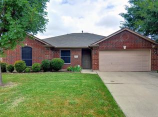 4701 Bluebird Ln, Mansfield, TX 76063