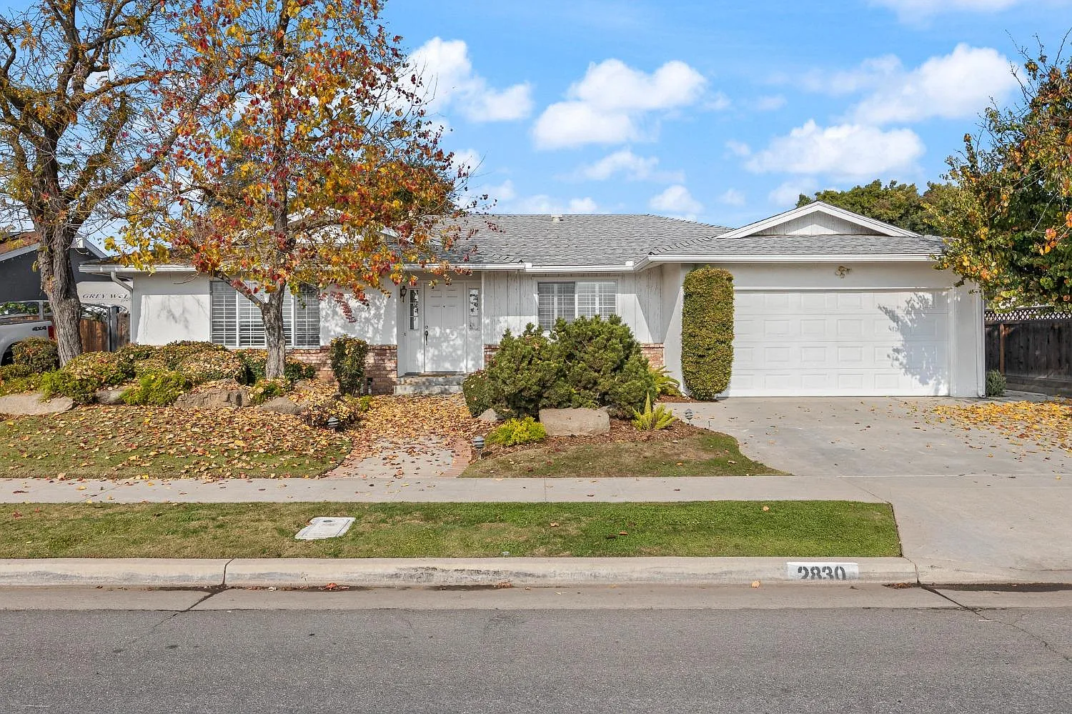 2830 E Sierra Ave photo 1