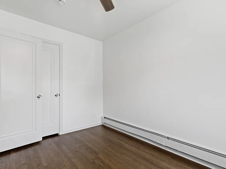 Clermont Apartments — Photo 22