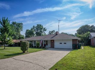 1212 N Winthrop Rd, Muncie, IN 47304