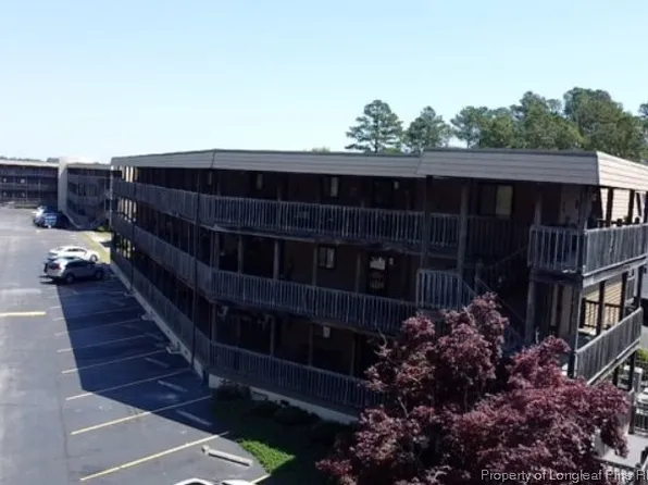 315 Lake Place Condo Dr, Elizabethtown, NC 28337