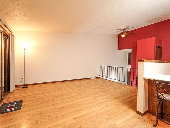 4th image of 524 Pleasant Dr