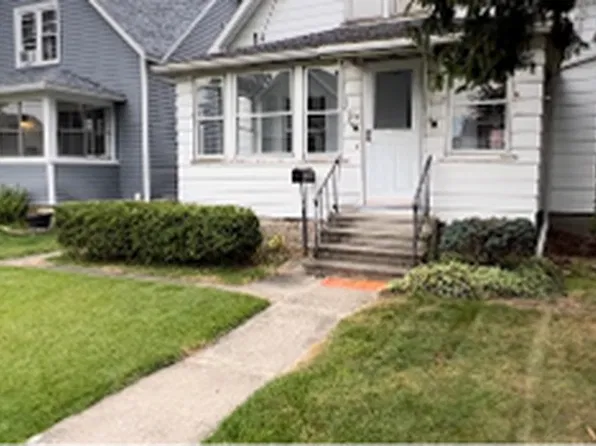 134 Bacon St, Rossford, OH 43460