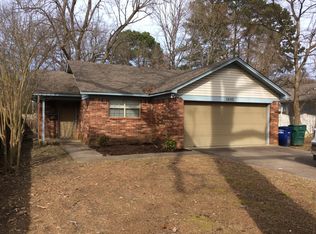 1832 Bruce St, Conway, AR 72034