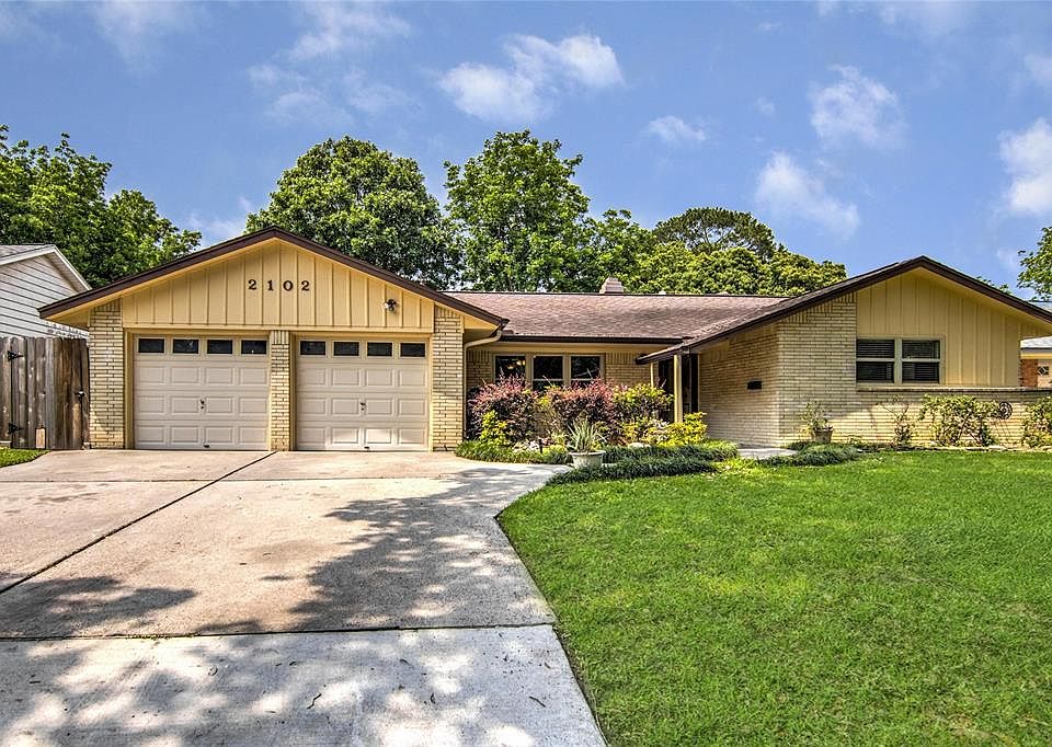 1st image of 2102 Chilton Dr