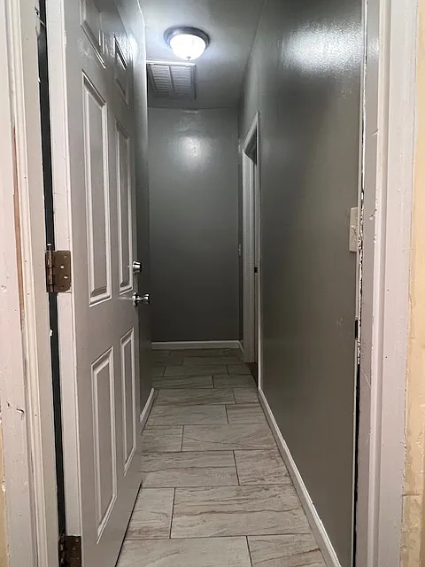72 Seymour Ave — Photo 3