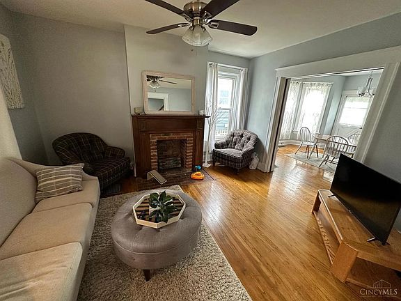 2nd image of 3811 Hazel Ave