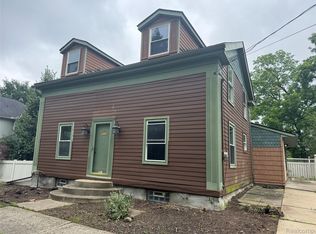 24499 Martindale Rd, South Lyon, MI 48178