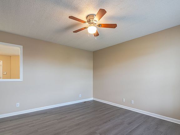 3rd image of 511 Potomac Dr