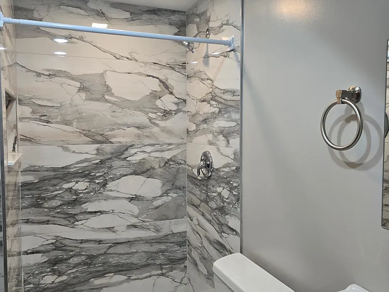 4852 S Wood St #2RB — Photo 5
