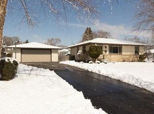 7413 Cloman Way E, Inver Grove Heights, MN 55076