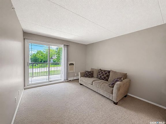 4th image of UNIT 202-1901 1 1/2 AVENUE W