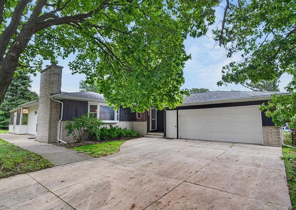 109 Lucille St