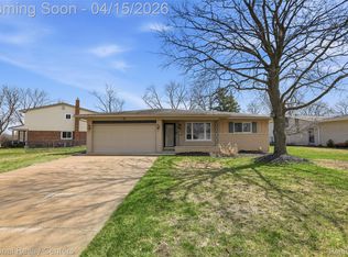 5358 Church Hill Dr, Troy, MI