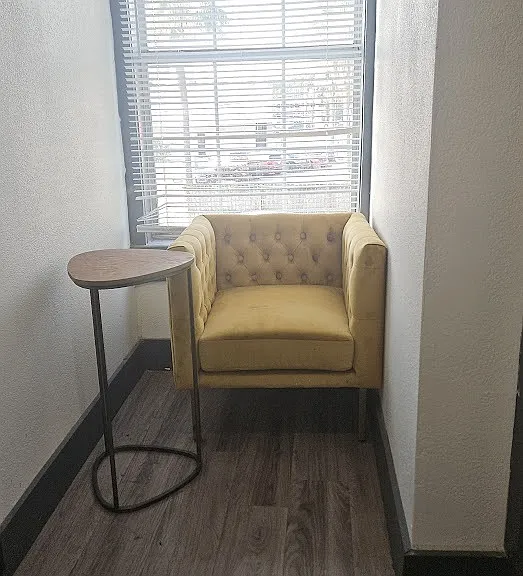 512 Dell Ct — Photo 25