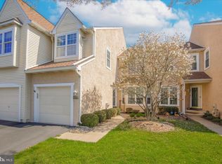 451 Country Club Dr, Lansdale, PA