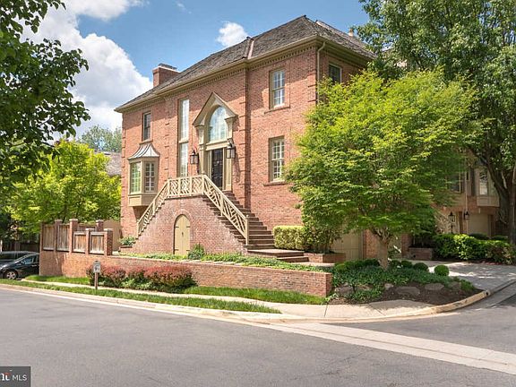3rd image of 6651 Hampton Park Ct