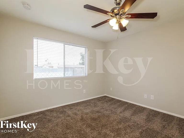4237 W Brown St — Photo 11