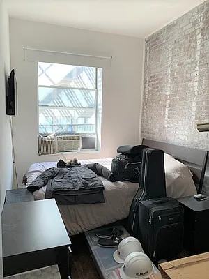 Rented by Dynamik Realty | media 21