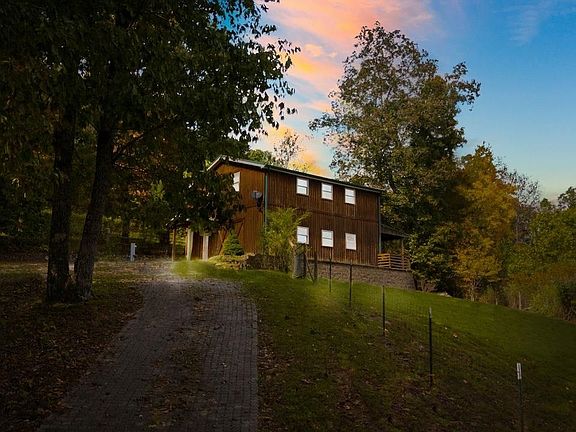 2nd image of 369 Reynolds Rd