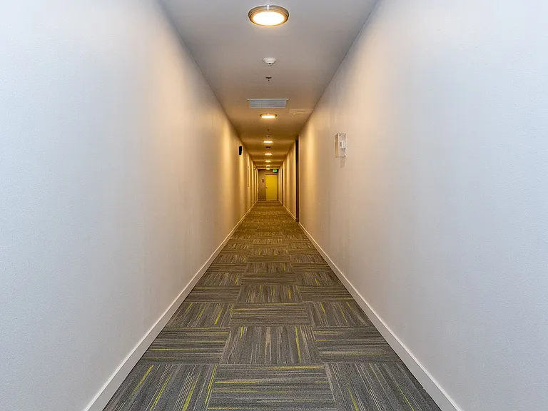 Avaya at Town Center Apartments — Photo 3