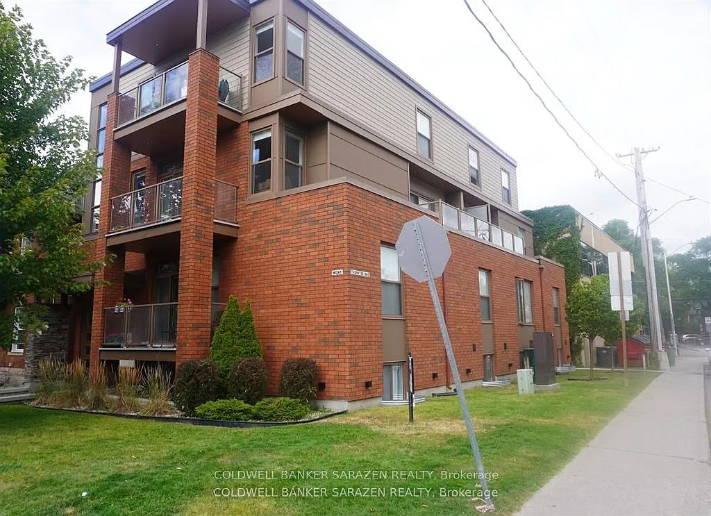 Building Photo - 15 Monk St #6