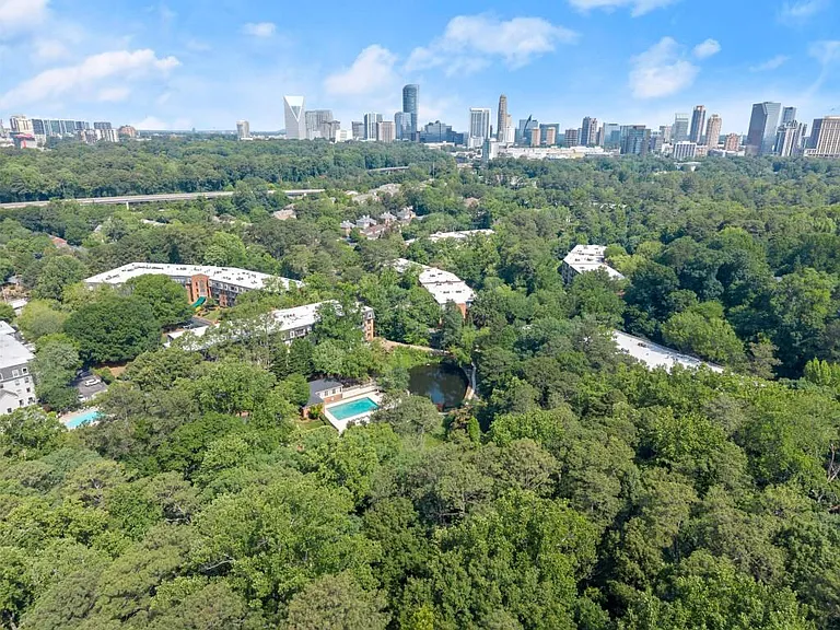 25312 Plantation Dr NE — Photo 44