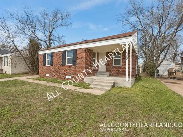 533 E Boeing Dr, Midwest City, OK 73110