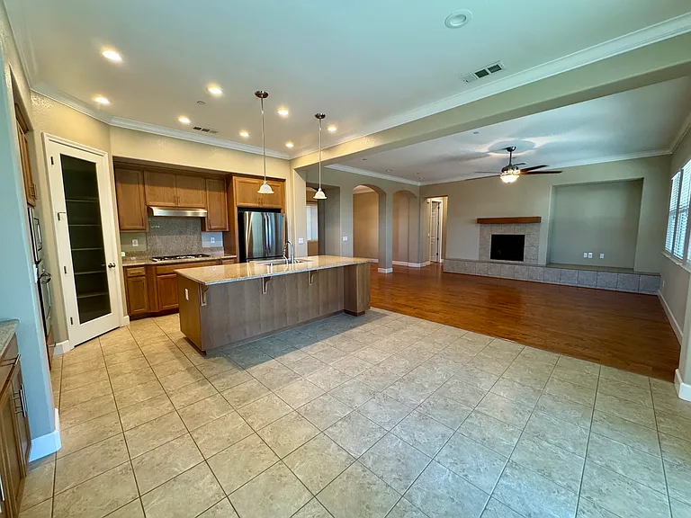 1021 S Nutmeg Landing Ct — Photo 6