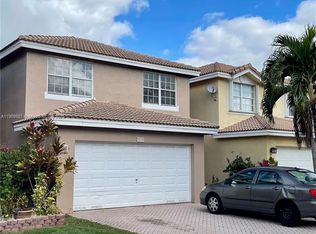 9259 NW 54th St, Sunrise, FL 33351