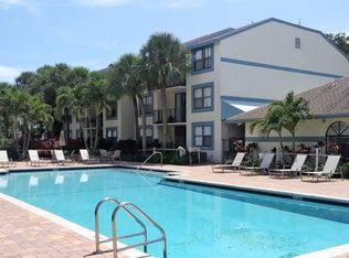 718 Executive Center Dr APT 12, West Palm Beach, FL 33401