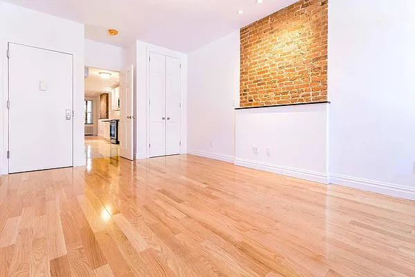 Rented by Keller Williams NYC | media 6
