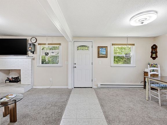 5th image of 12 Knollwood Rd