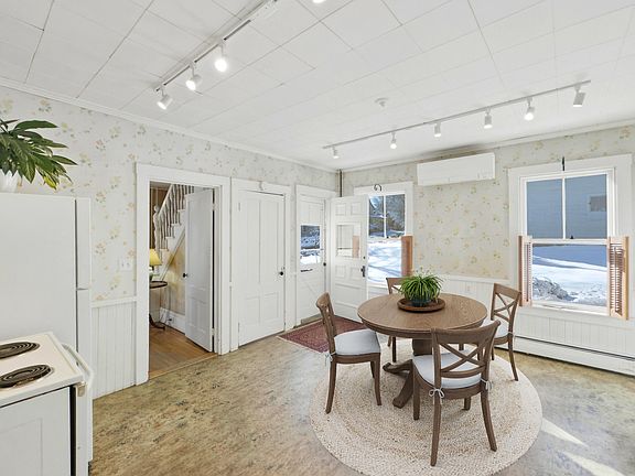 5th image of 103 Chestnut Street