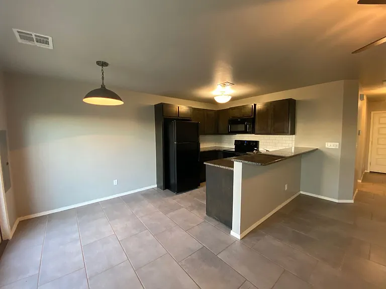 6933 Mayberry Ln — Photo 8