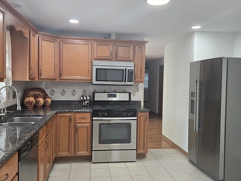 1832 W Weathersfield Way — Photo 16