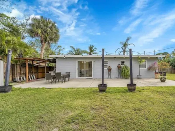 715 S Jenkins Rd, Fort Pierce, FL 34947