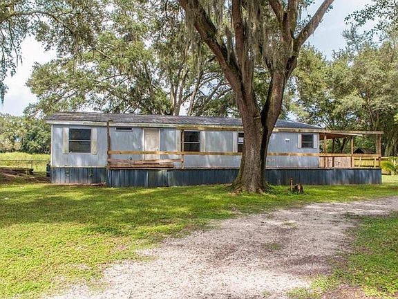 3rd image of 27605 Fisher Ln