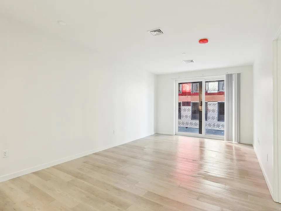One Bedroom with Balcony