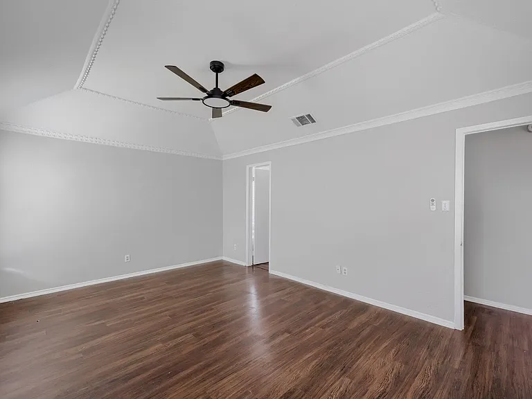 1005 Whitewater Trl — Photo 11