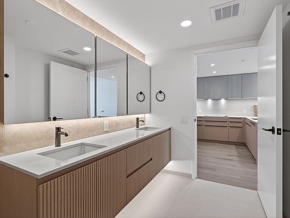 5th image of 333 Ward Ave #2707