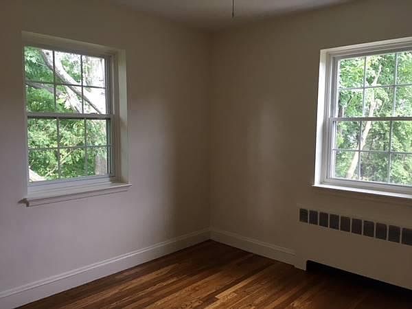 2nd image of 9 Charlesbank Rd APT 2