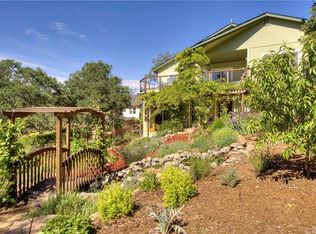 19345 Moon Ridge Rd, Hidden Valley Lake, CA 95467