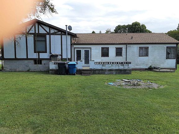 2nd image of 1450 Gardendale Ave